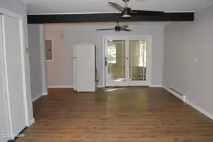 121 Ledge View Dr, Hawley, PA 18428 - Photo 10