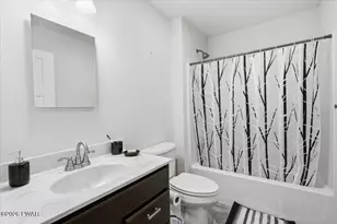 386 Belmont St, Waymart, PA 18472 - Photo 34