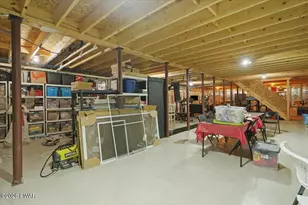 386 Belmont St, Waymart, PA 18472 - Photo 36