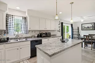 386 Belmont St, Waymart, PA 18472 - Photo 20