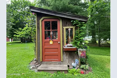 208 Route 590, Lackawaxen, PA 18425 - Photo 14
