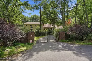 144 Ladderback Ln, Cresco, PA 18326 - Photo 4