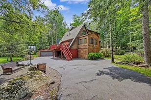 1009 Rolling Hills Dr, Lake Ariel, PA 18436 - Photo 1