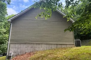 118 White Deer Rd, Milford, PA 18337 - Photo 6