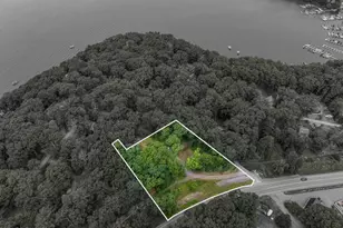 104 & 106 Lake Hill Ct, Hawley, PA 18428 - Photo 2