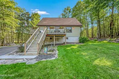1019 Maplewood Dr, Newfoundland, PA 18445 - Photo 1