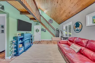 1019 Maplewood Dr, Newfoundland, PA 18445 - Photo 10