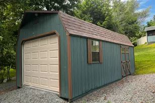910 Maple Ave, Honesdale, PA 18431 - Photo 12