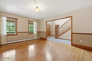 136 Hilltop Lane, Hawley, PA 18428 - Photo 18