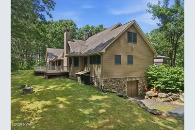 136 Hilltop Lane, Hawley, PA 18428 - Photo 4