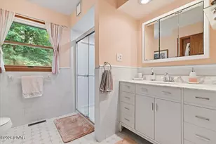 154 Santos Dr, Milford, PA 18337 - Photo 20