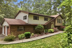 154 Santos Dr, Milford, PA 18337 - Photo 68