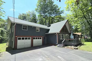 5164 Cresco Dr, Pocono Lake, PA 18347 - Photo 2