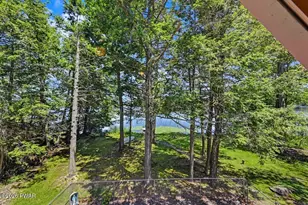 222 Spring Box Ln, Lake Ariel, PA 18436 - Photo 40