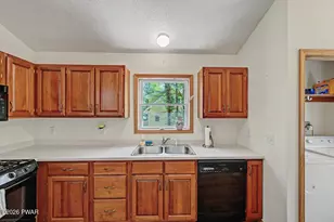 222 Spring Box Ln, Lake Ariel, PA 18436 - Photo 22
