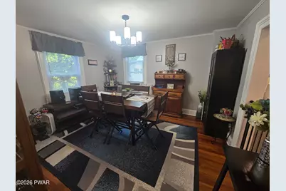 407 Avenue L, Matamoras, PA 18336 - Photo 2