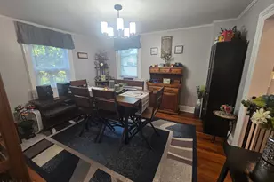 407 Avenue L, Matamoras, PA 18336 - Photo 2