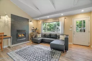 117 Mink Ct, Dingmans Ferry, PA 18328 - Photo 4