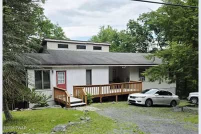 1107 Hampstead Court, Bushkill, PA 18324 - Photo 2