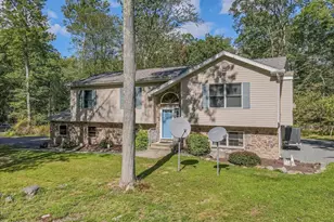 801 Sun Vly Ct, Tafton, PA 18464 - Photo 4