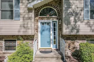 801 Sun Vly Ct, Tafton, PA 18464 - Photo 8