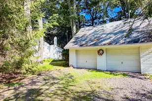 134 Cherry Red Rd, Greentown, PA 18426 - Photo 6