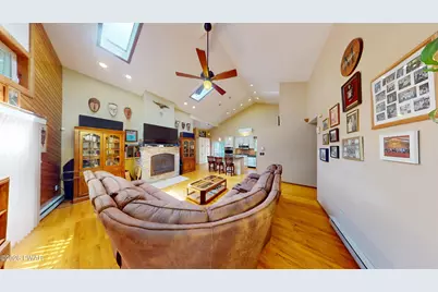 132 Southwynd Drive, Milford, PA 18337 - Photo 2