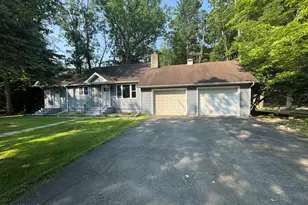 6 Oak Dr, Lakeville, PA 18438 - Photo 2