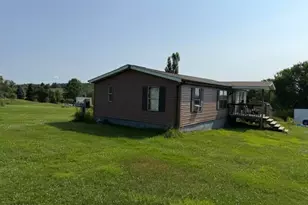 47 Spruce Swamp Rd, Beach Lake, PA 18405 - Photo 2