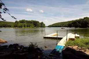 181 Marina Wy, Greentown, PA 18426 - Photo 2