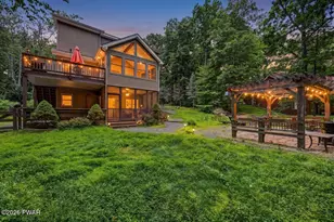 802 Overlook Ct, Lords Valley, PA 18428 - Photo 6
