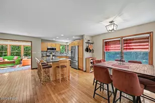 802 Overlook Ct, Lords Valley, PA 18428 - Photo 18