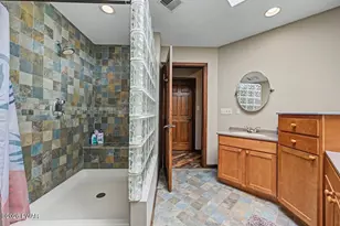 802 Overlook Ct, Lords Valley, PA 18428 - Photo 64