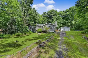 127 Lone Pine Bay, Hawley, PA 18428 - Photo 1