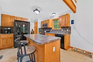 195 Aspen Dr, Milford, PA 18337 - Photo 10