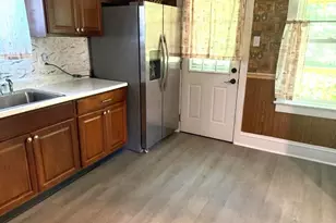 914 Main St, Newfoundland, PA 18445 - Photo 6