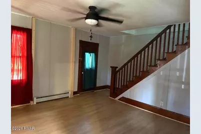 914 Main Street, Newfoundland, PA 18445 - Photo 8