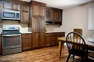 549 Lakeview Dr E, Lake Ariel, PA 18436 - Photo 8