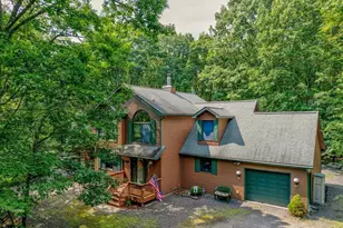 8 Cedar Ct, Lakeville, PA 18438 - Photo 4