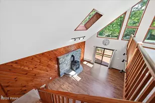 206 Oakenshield Dr, Tamiment, PA 18371 - Photo 34