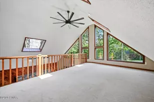 206 Oakenshield Dr, Tamiment, PA 18371 - Photo 40