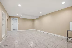 206 Oakenshield Dr, Tamiment, PA 18371 - Photo 56