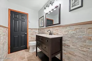 206 Oakenshield Dr, Tamiment, PA 18371 - Photo 26