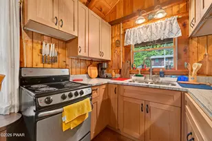 143 Bear Rock Rd, Lake Ariel, PA 18436 - Photo 12