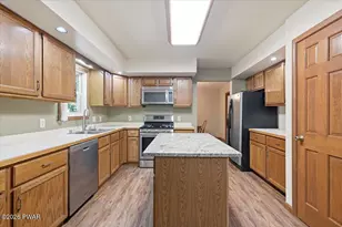 118 Navajo Ct, Hawley, PA 18428 - Photo 16