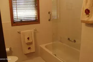 17 Gallina Pond Dr, Honesdale, PA 18431 - Photo 12