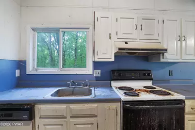 800 Elm Court, Hawley, PA 18428 - Photo 16