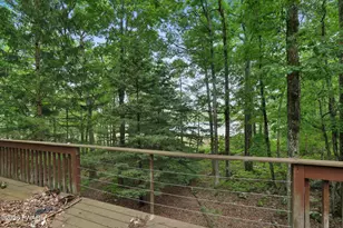 800 Elm Ct, Hawley, PA 18428 - Photo 2