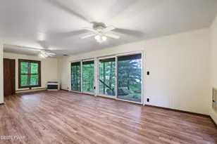 800 Elm Ct, Hawley, PA 18428 - Photo 4