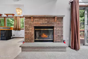 800 Mustang Ct, Lords Valley, PA 18428 - Photo 6